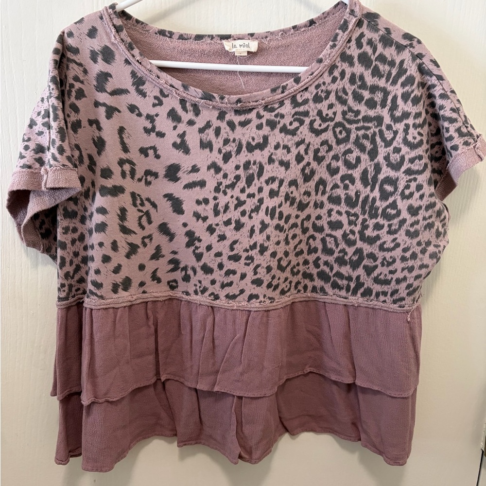 LA MIEL Mauve Leopard Print Short Sleeve Top